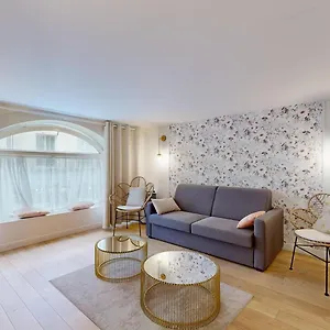  Apartment 230 Mayfair - Superb In France